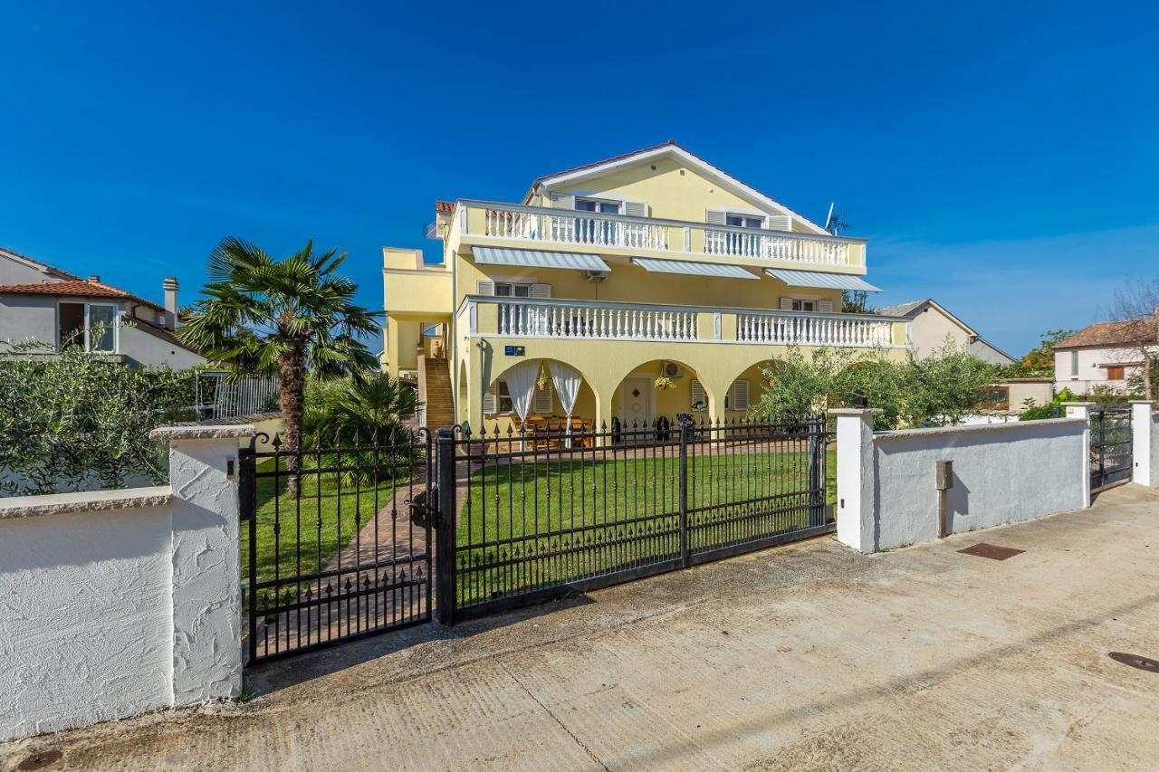 מאלינסקה Guest House Antonella מראה חיצוני תמונה