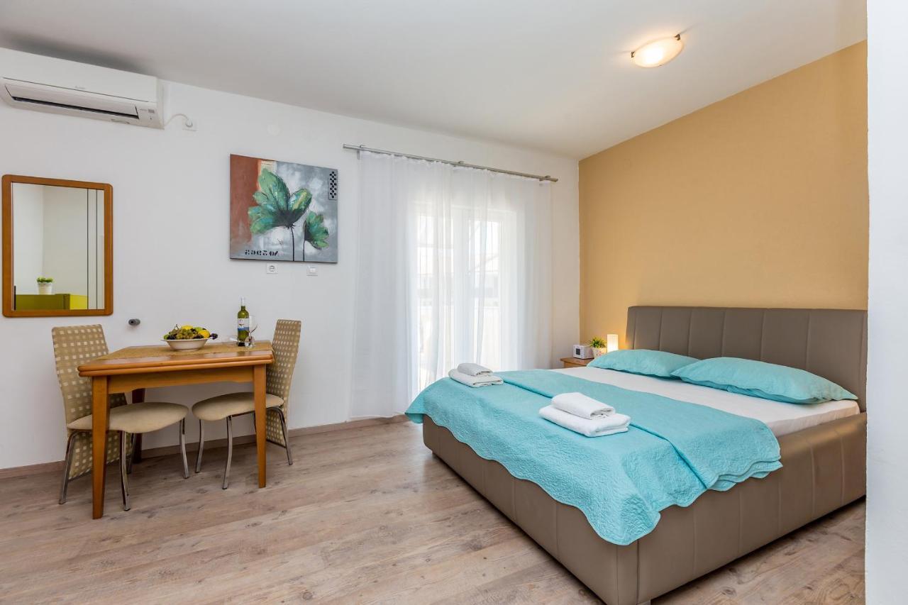 מאלינסקה Guest House Antonella מראה חיצוני תמונה