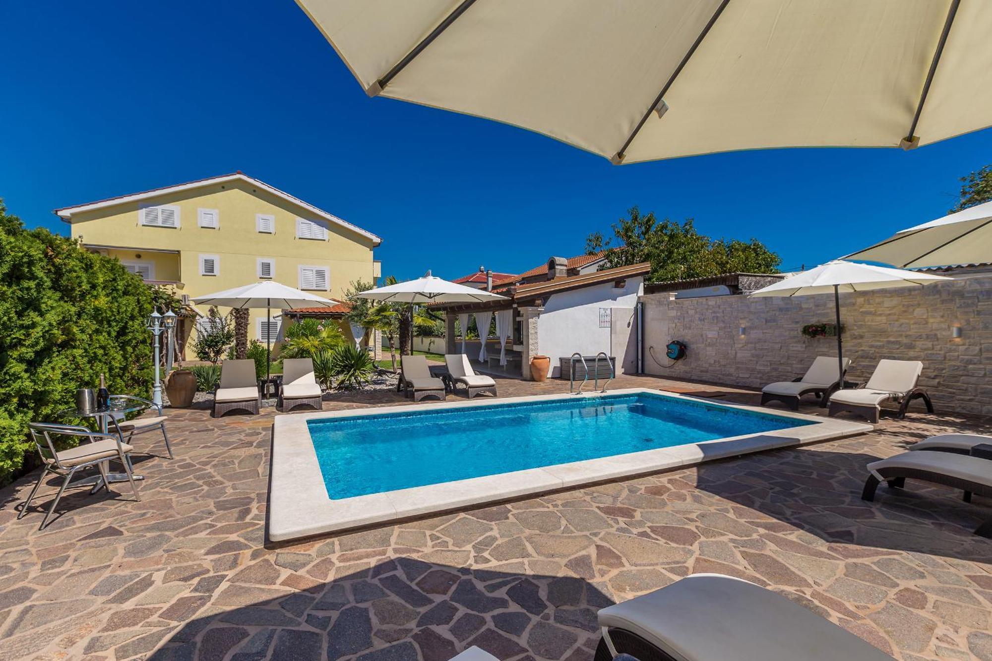 מאלינסקה Guest House Antonella מראה חיצוני תמונה