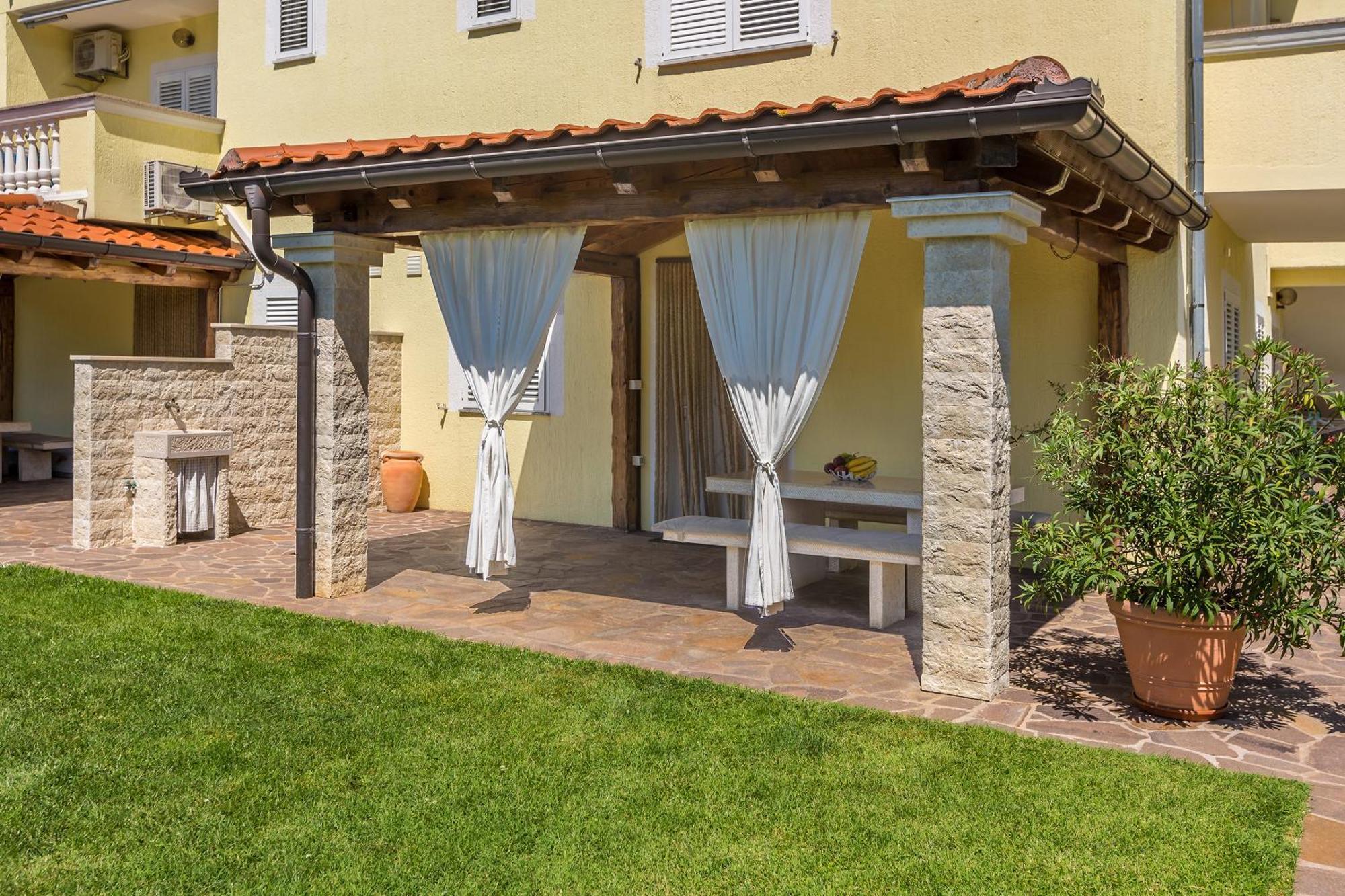 מאלינסקה Guest House Antonella מראה חיצוני תמונה