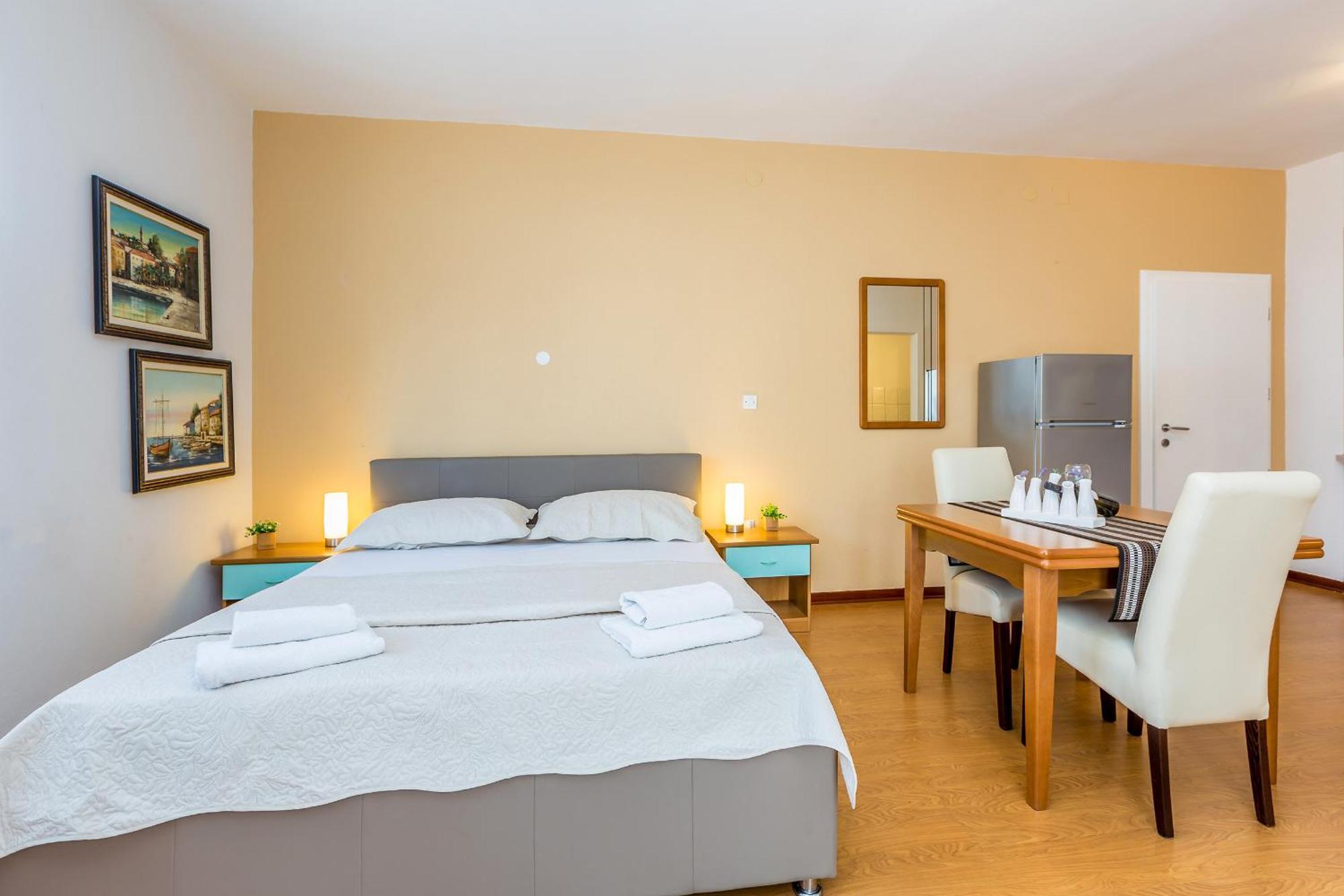מאלינסקה Guest House Antonella חדר תמונה